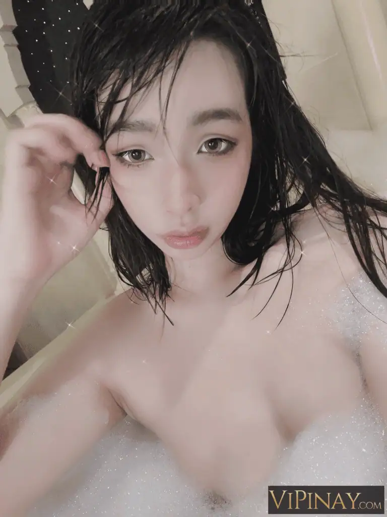 Emilia Ito 229