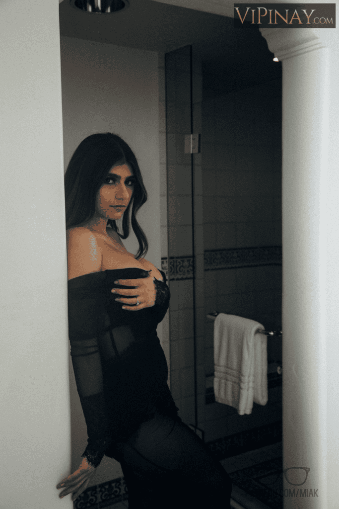 Mia Khalifa Sexy Lingerie Tease Photoshoot Set Leaked 10