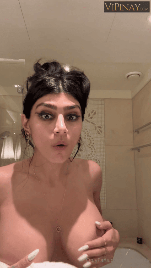 Mia Khalifa Topless Teeth Brushing OnlyFans Video Leaked 7