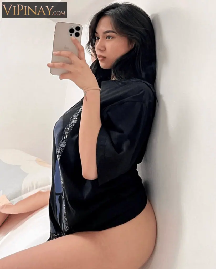 photo 6199544159883347136 y