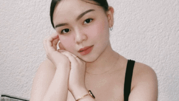 Rhianna Santos 81