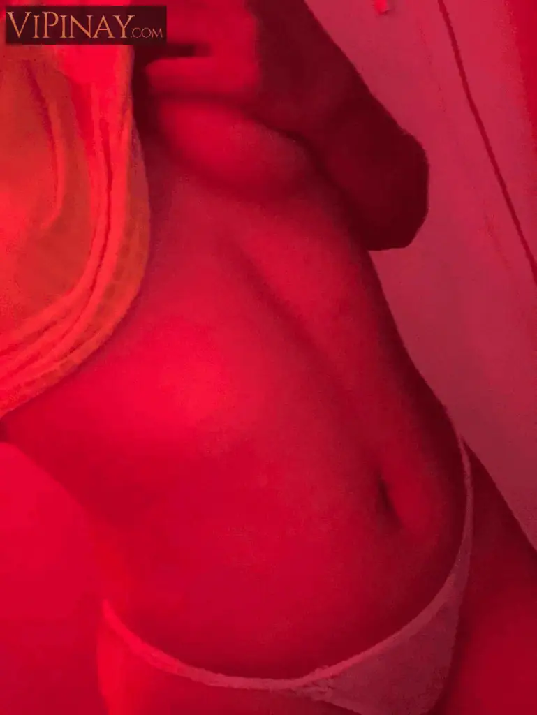 Marissa Gal 77