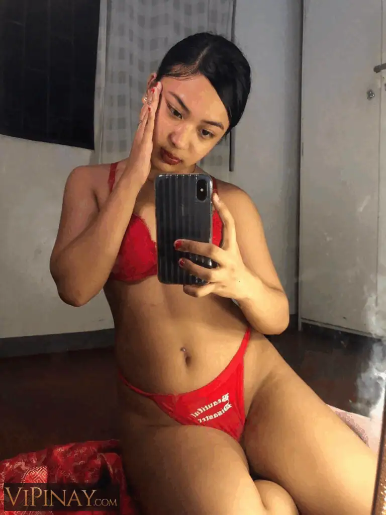Marissa Gal 82