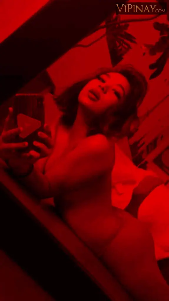 Marissa Gal 93