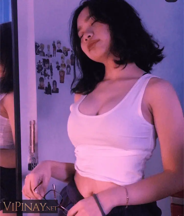 Loraine Angela 28